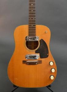 MARTIN D-18e DE 1959.JPG