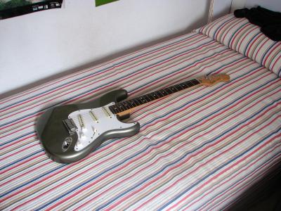 Fender Stratocaster (6).JPG