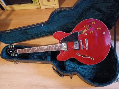 TOKAI UES 86 ROJA.jpg