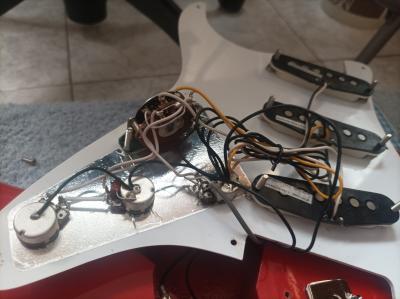 Electronica 2 Squaier Cv 50's 18-05-25.jpg