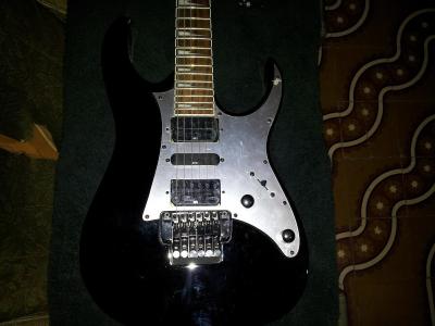 ibanez-rg350exz-impecable-poco-uso_MLA-F-3116178047_092012.jpg
