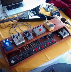 pedalboard01.jpg
