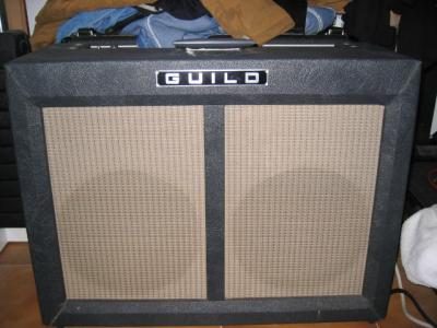 Guild 200-S.JPG