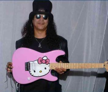 slash-hello_kitty_guitar.jpg