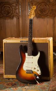 60-strat_9205-800.jpg