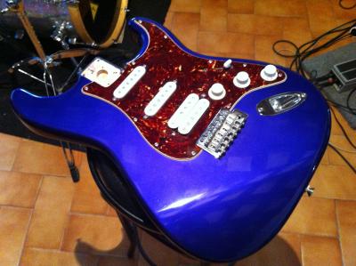 Cuerpo Strat Deluxe 003.jpg