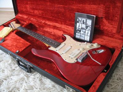 Fender-Stratocaster-Ultra-1997.jpg