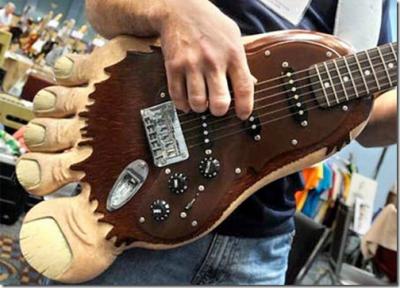 Big-Foot-Guitar_thumb.jpg