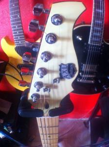 guitarra-telecaster-axl-con-dimarzio-y-emg-squierepiphone-21493-MLM20210713179_122014-F.jpg