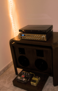 Golden Guitarrig.png