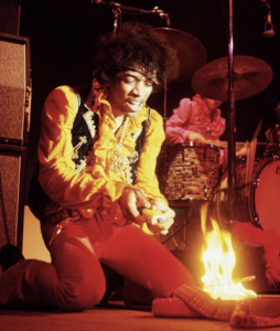 Jimi-Hendrix-Setting-His-Stratocaster-Guitar-On-Fire-At-Monterey-Pop-Festival-1967.png