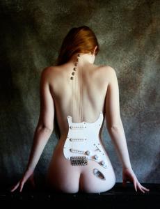 guitar-woman.jpg