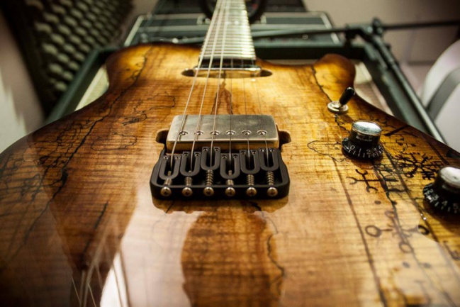 Kurgan KtvM Spalted Runas