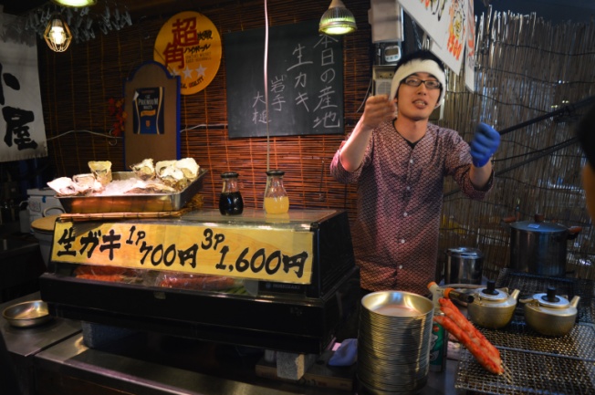 Mercado Tsukiji - Puesto de ostras