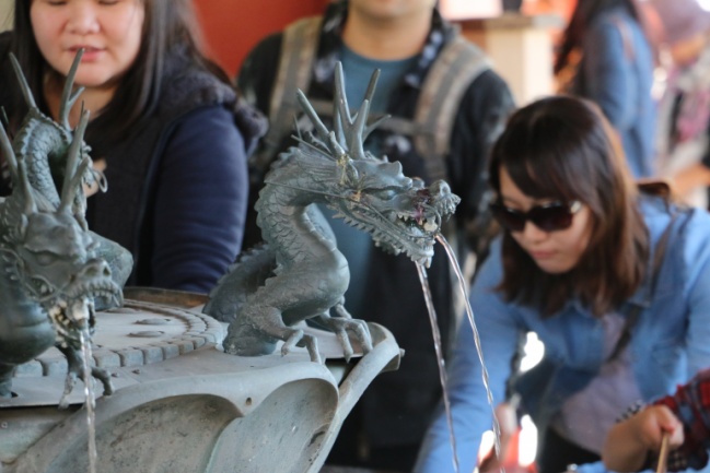 Fuente sagrada en Asakusa