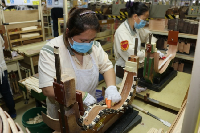 Moldeando aros de palorrosa