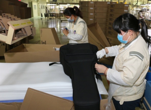 Empaquetando una acústica serie L