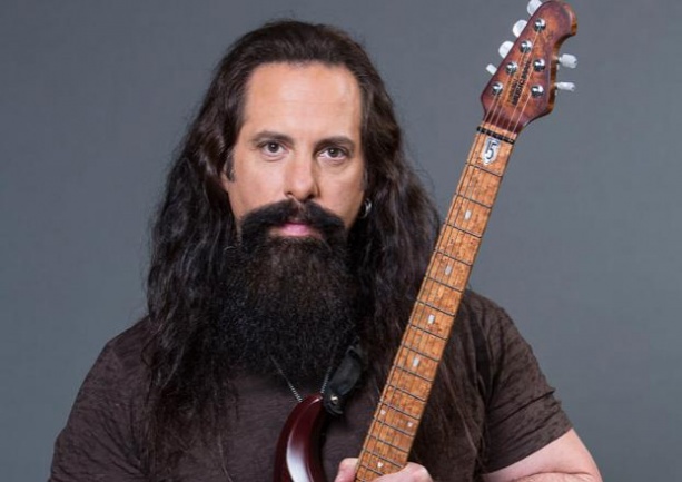 John Petrucci: su equipo en 2016