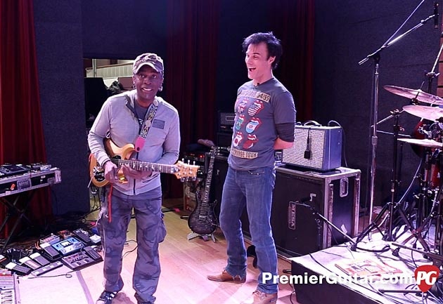 Vernon Reid y Doug Wimbish muestran su equipo