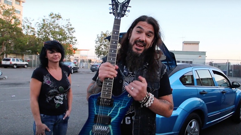 Robb Flynn reencuentra sus guitarras robadas