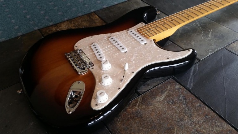 American Deluxe Stratocaster