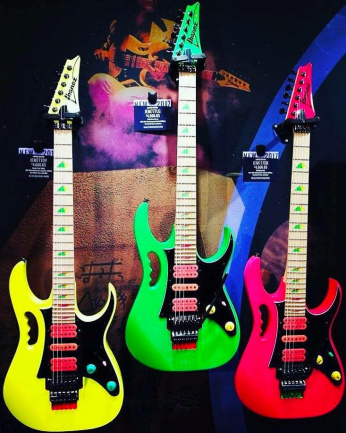 Ibanez JEM777, edición limitada del 30 aniversario