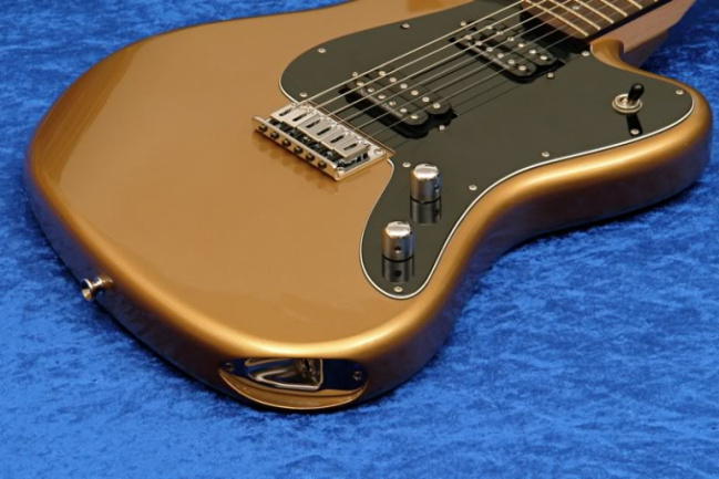 Guitarra output jack