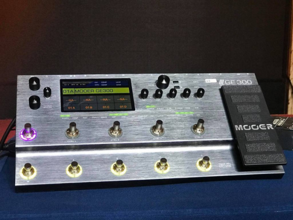 Mooer GE 300