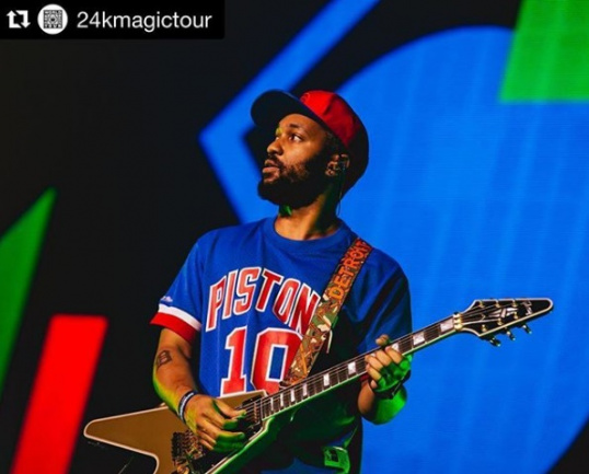 Phredley Brown Flying V