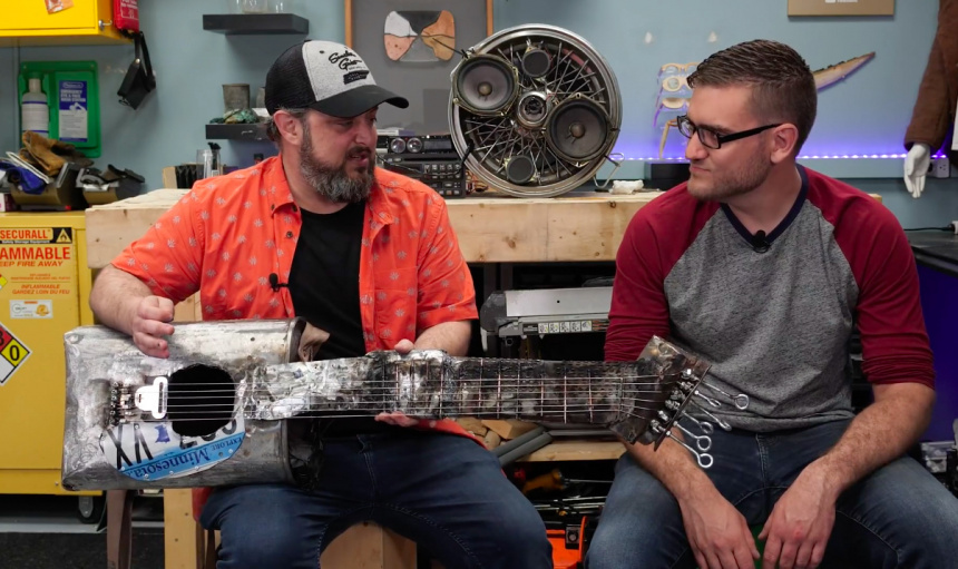 Guitarra lanzallamas presentación