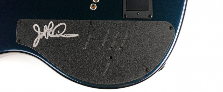 Ernie Ball Music Man Majesty 8