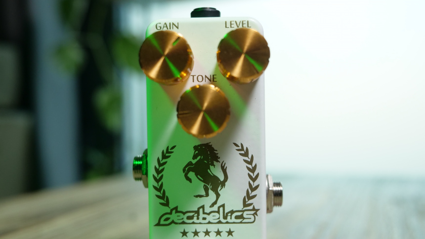 Decibelics Golden Horse