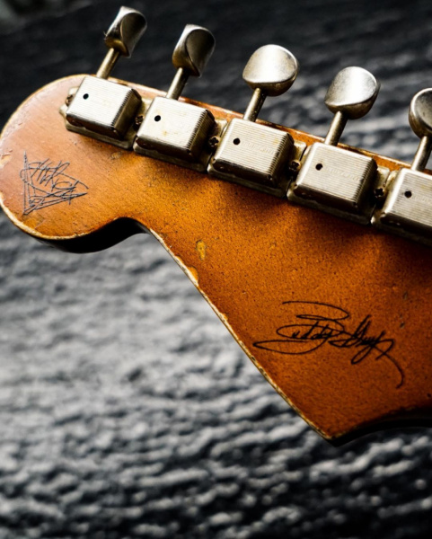 Buddy Guy Strat Jason Momoa - trasera pala