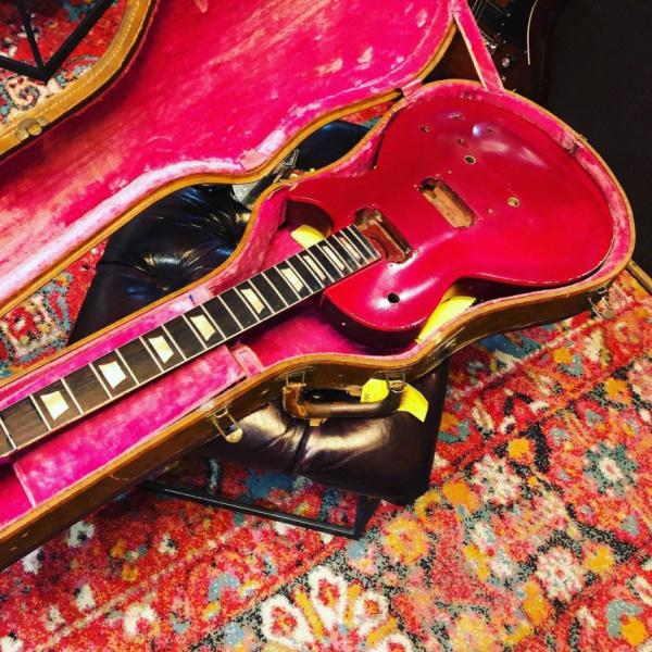 Lazarus en Candy Apple Red