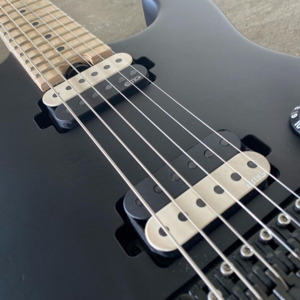 Charvel San Dimas Jim Root - pastillas