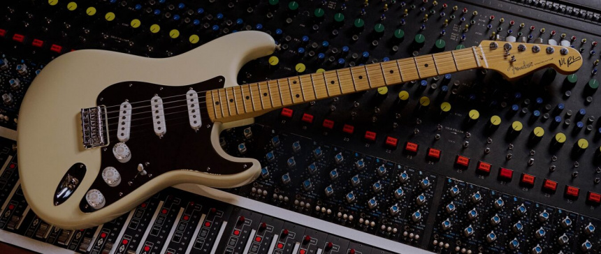 Fender Nile Rodgers Hitmaker Stratocaster