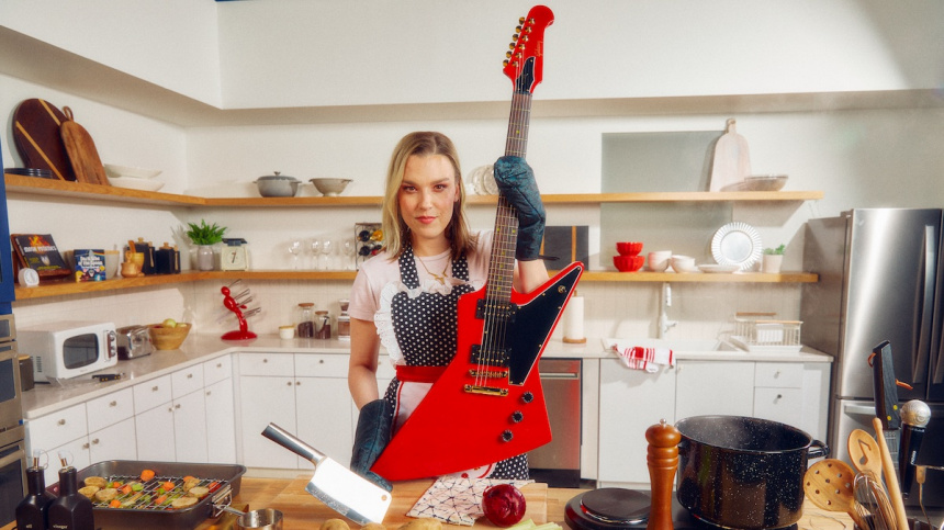 Gibson Lzzy Hale Signature Explorerbird en la cocina
