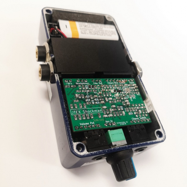 Shockman D en un pedal