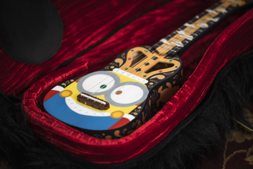 Fender x Minions: The Rise of Gru