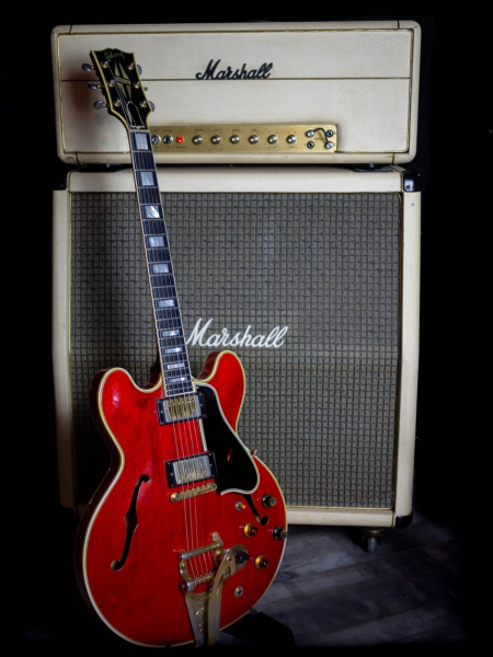 Noel Gallagher 1960 ES-355