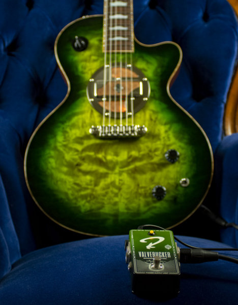 Ruokangas Unicorn Classic con Valvebucker y pedal a juego