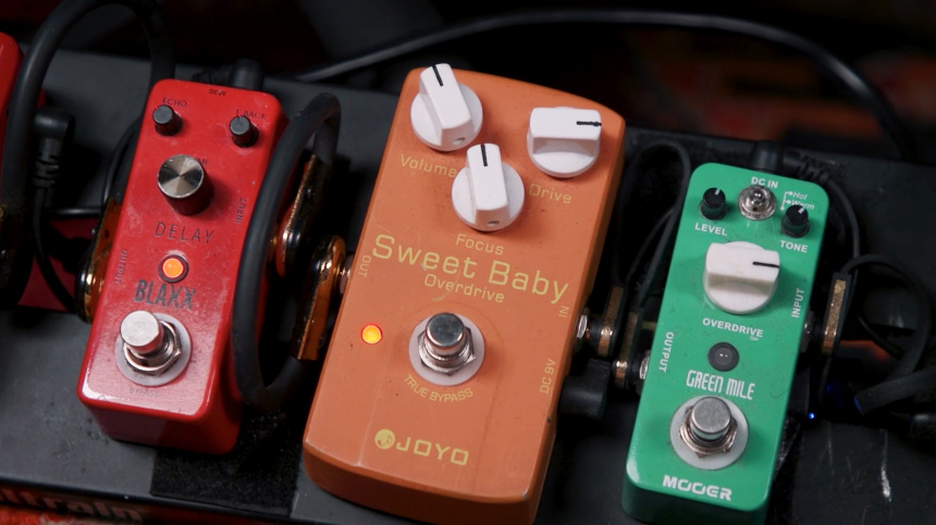 Pedales economicos de Laurence Jones