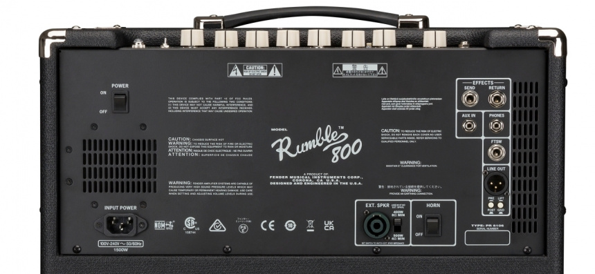 Panel trasero del Fender Rumble 800 Combo