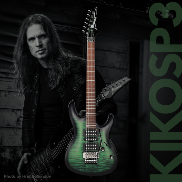 Kiko Loureiro con Ibanez KIKOSP3