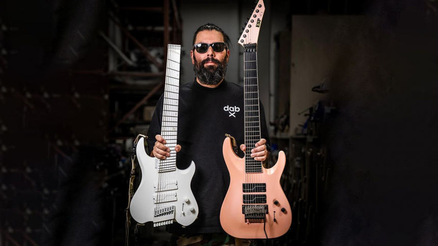 Stephen Carpenter con Kiesel y ESP