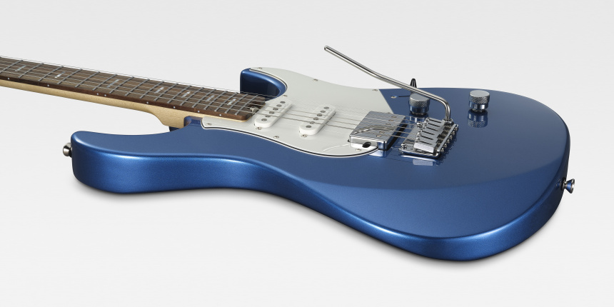 Yamaha Pacifica Professional