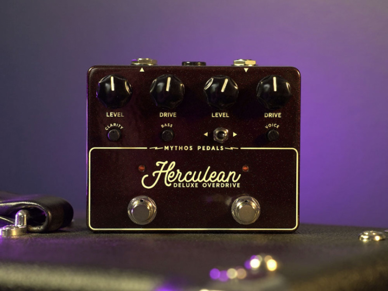 Mythos Herculean Deluxe Overdrive sobre un combo