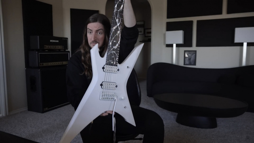 Scott LePage muestra su nueva Ibanez signature Xiphos