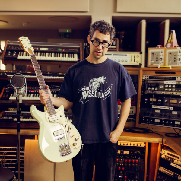 Jack con su Gretsch Limited Edition Princess Anton