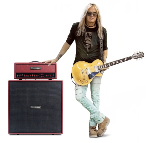 Doug Aldrich con el Blackstar DA100 Ruby